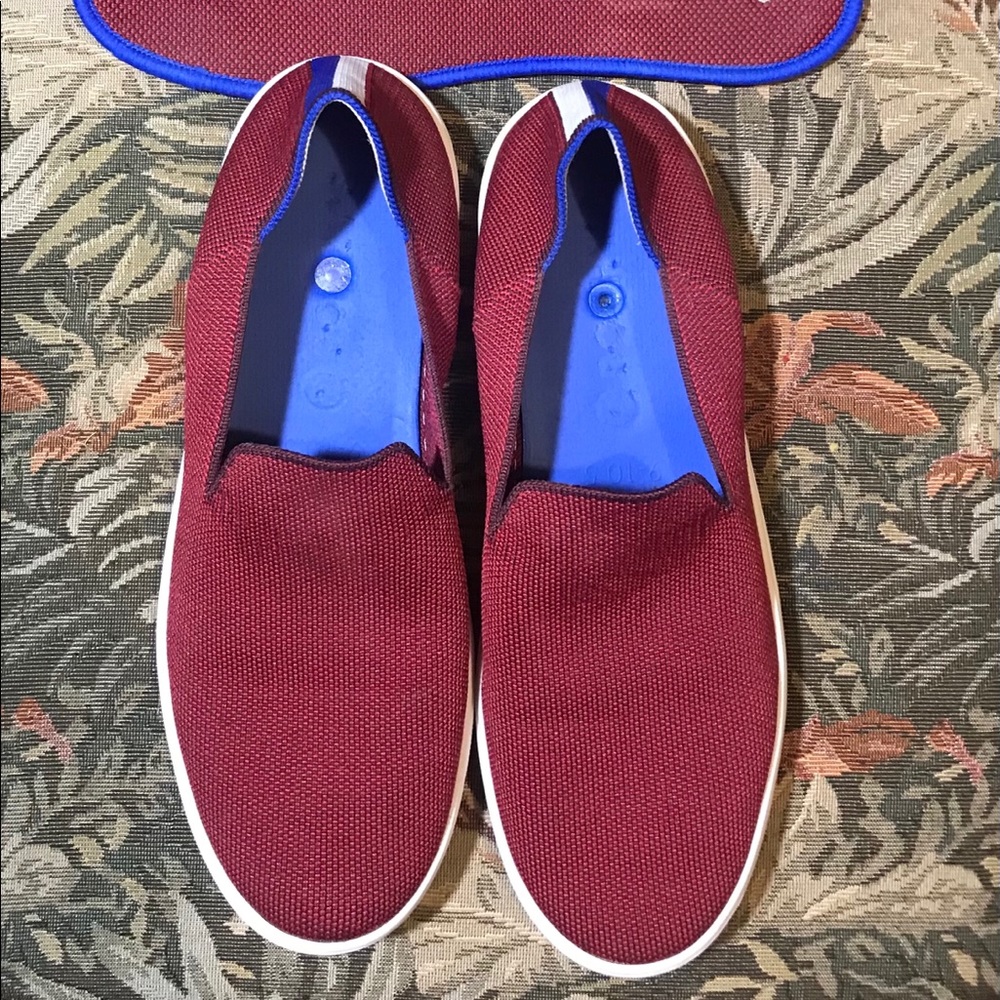 Rothy’s- Garnet sneaker 9.5